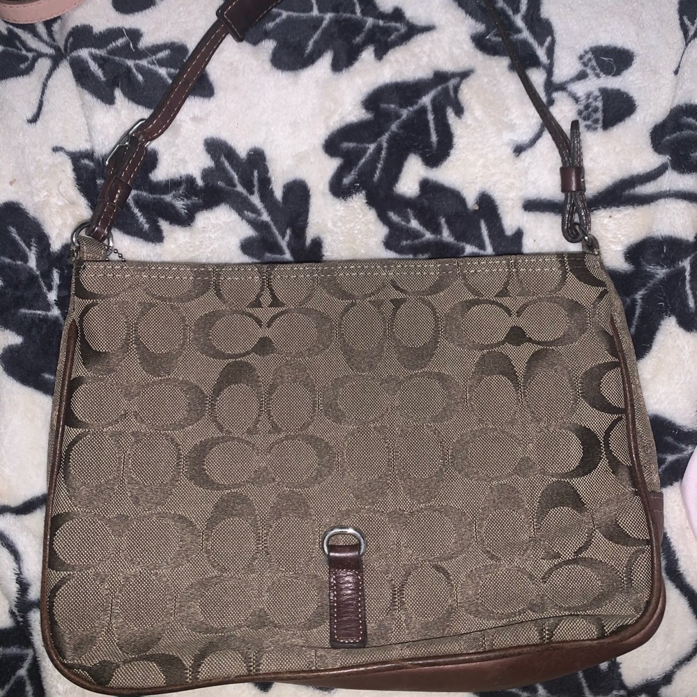 COACH purse!! Gently used in great condition
